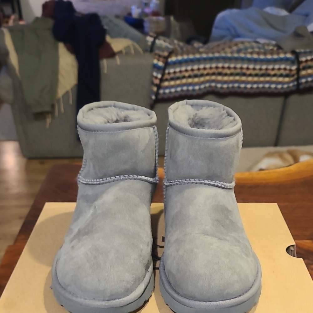 UGG Gray Ankle Boots Classic Slip-On Style